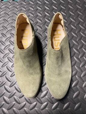 Hush Puppies Sienna Shooties in olive suede